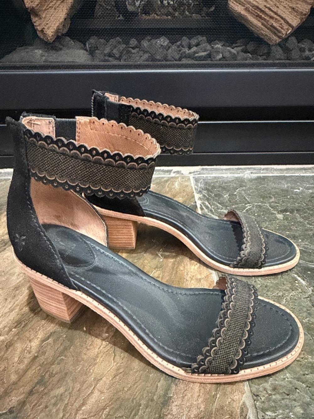 Frye Black Leather Scalloped Ankle-Strap Block Heel Sandals